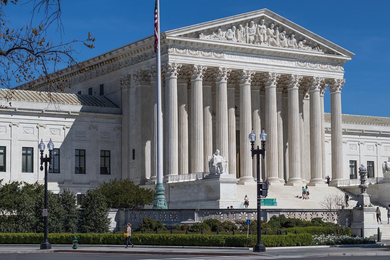 Blog 7 US Supreme Court rules in favor of DOJ power to dismiss whistleblower lawsuits | JURIST